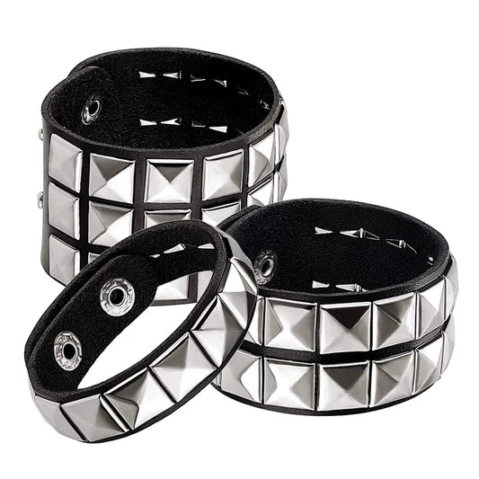 3Pcs Studded Punk Bracelets for Men Women Buckle Cuffs Pyramid Wristband Rivet Cuff Bangle Wear Proms Rock Costumes Black